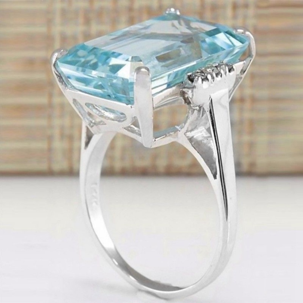 Aquamarine Gemstone Silver Cocktail Ring  Size 7 - Picture 3 of 5